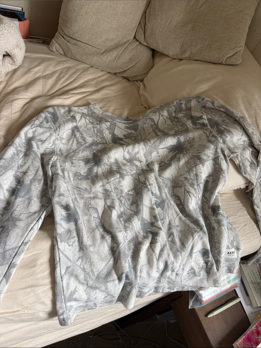 Aeropostale Light Gray Floral-Print Waffle Long Sleeve